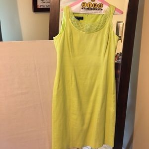 Jones size 10 lime sleeveless dress