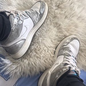 Air jordan 1 silver grey size 40 european