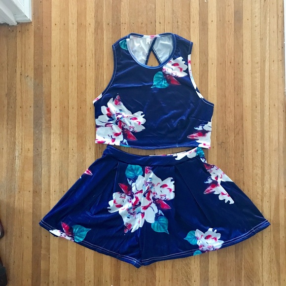 NWT floral purple two piece short crop top set - Picture 2 of 3
