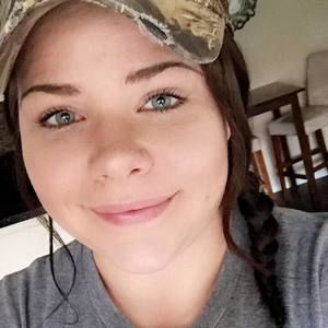 Meet your Posher, Em