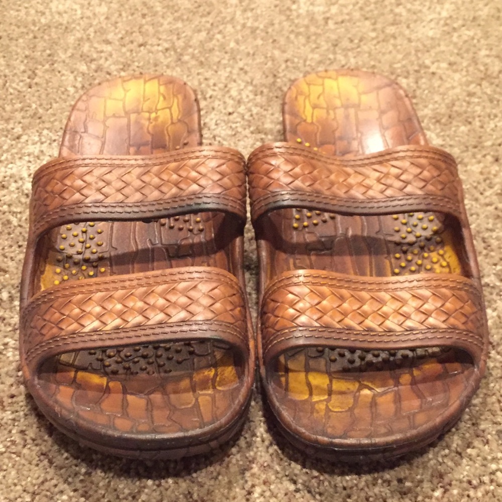 Hawaiian sandals
