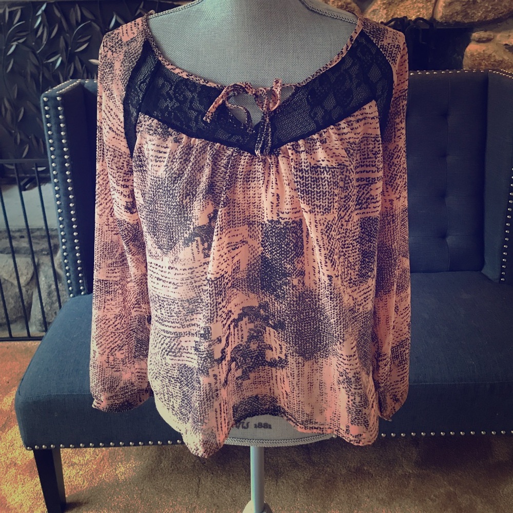 Lush lace and dusty rose top