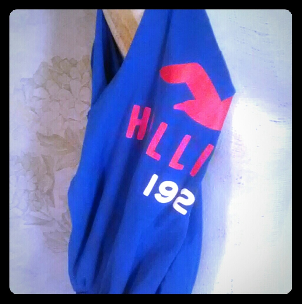 Upcycled T-Shirt Tote Bag: Hollister