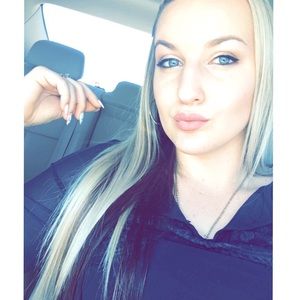 Meet your Posher, Kayli