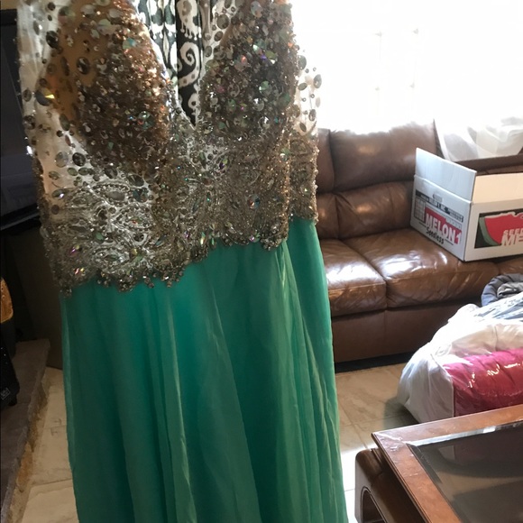Prom Dress - Picture 4 of 4