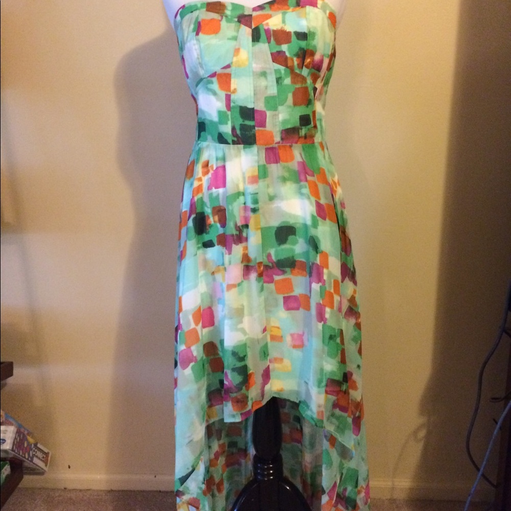🎄SALE 🎄Guess High Low size8 dress