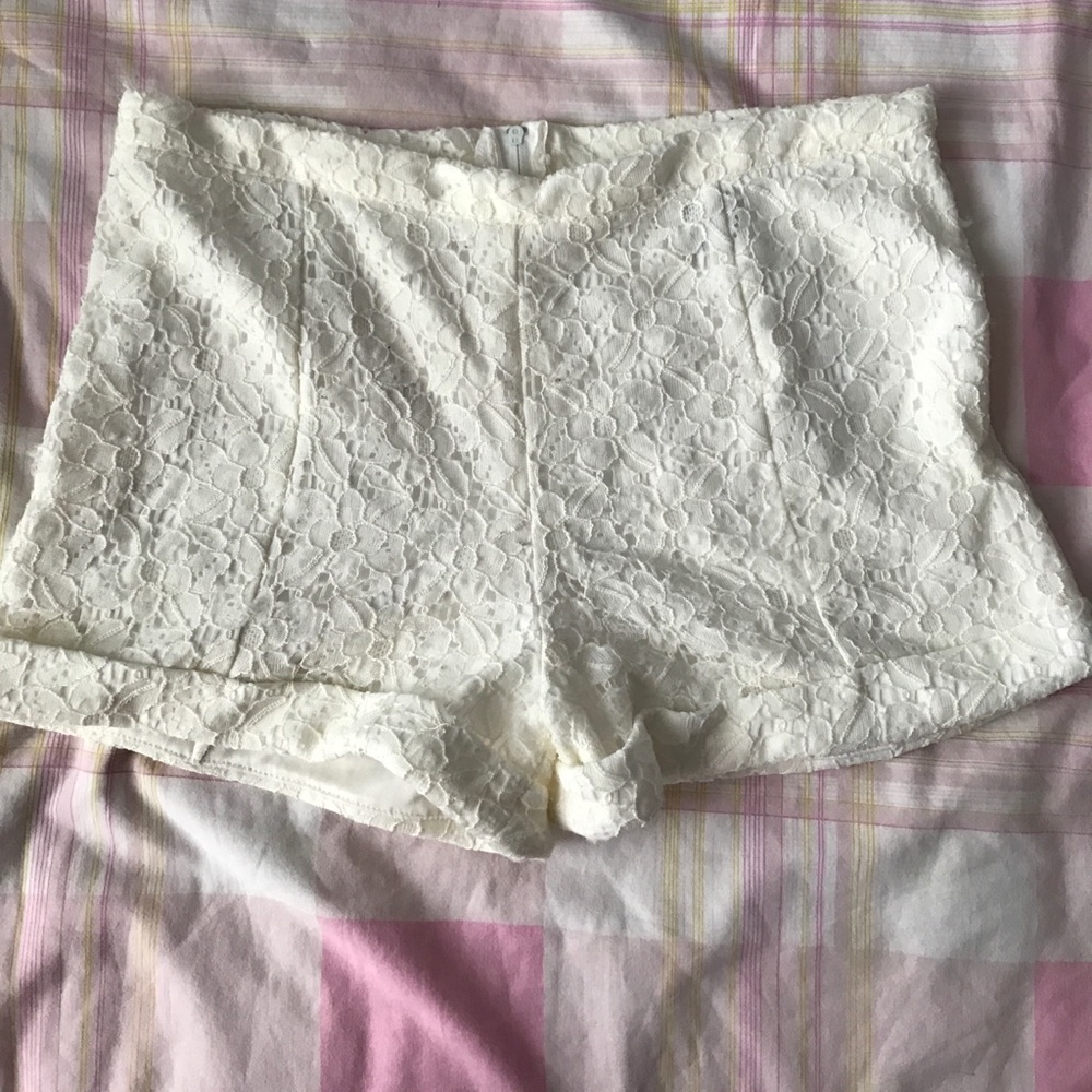White shorts from PACSUN by Kirra