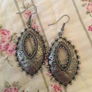 French hook pewter-look earrings