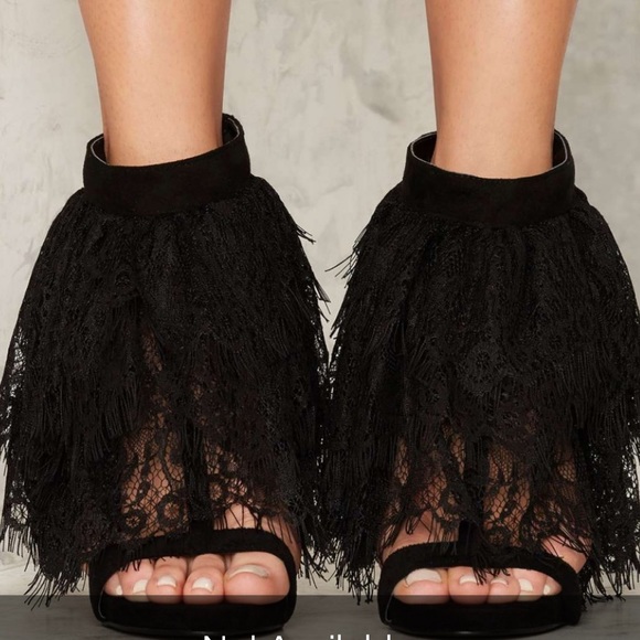 Privileged Mary Lace Heel - Picture 2 of 8