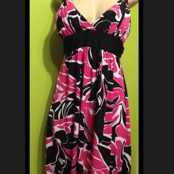 Dress - Picture 1 of 1