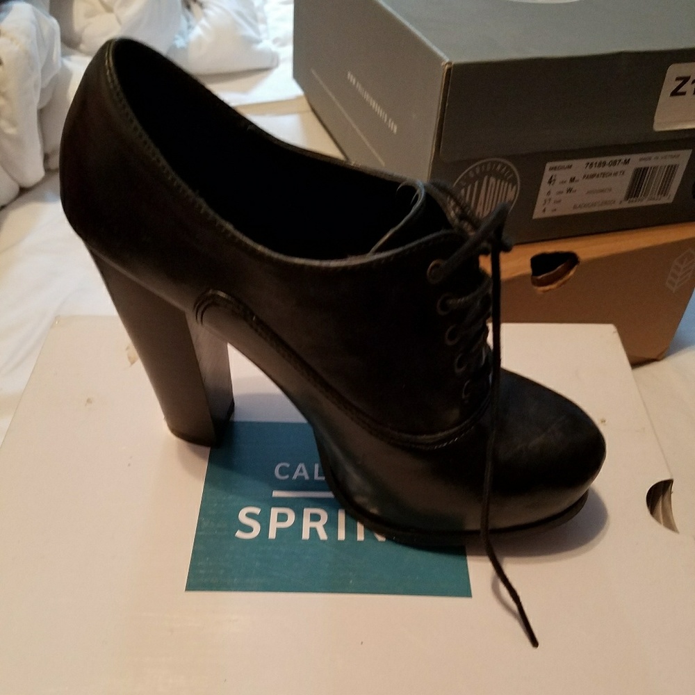 Black  lace-up  pump dressy school girl