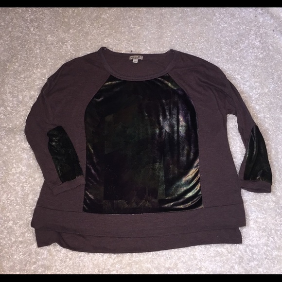 One World shirt - Picture 1 of 4