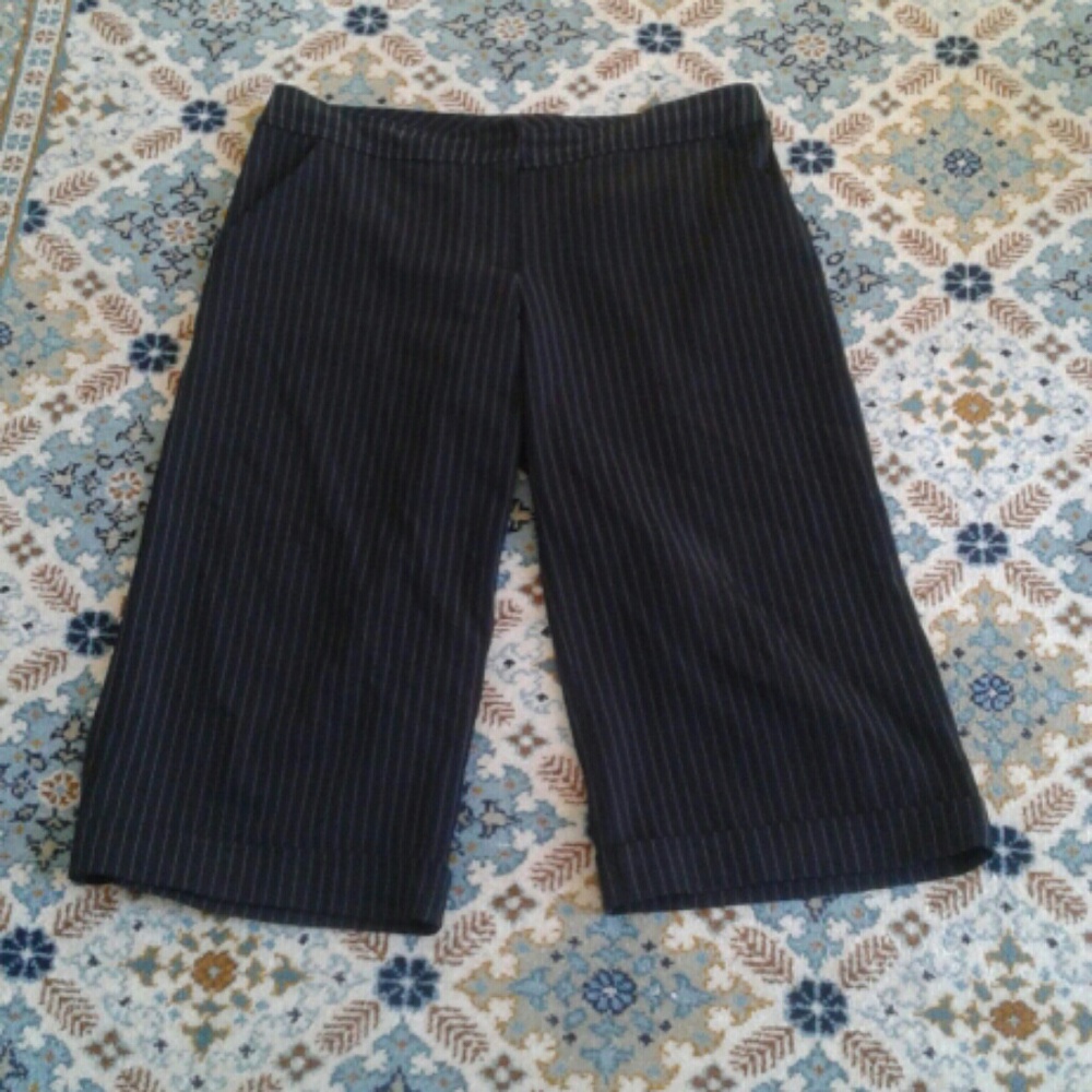 Black Pin Stripe Cropped Pants