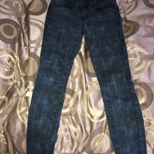 Women's skinny jeans