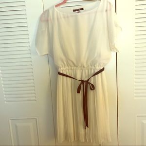 White Pleated bottom dress size M