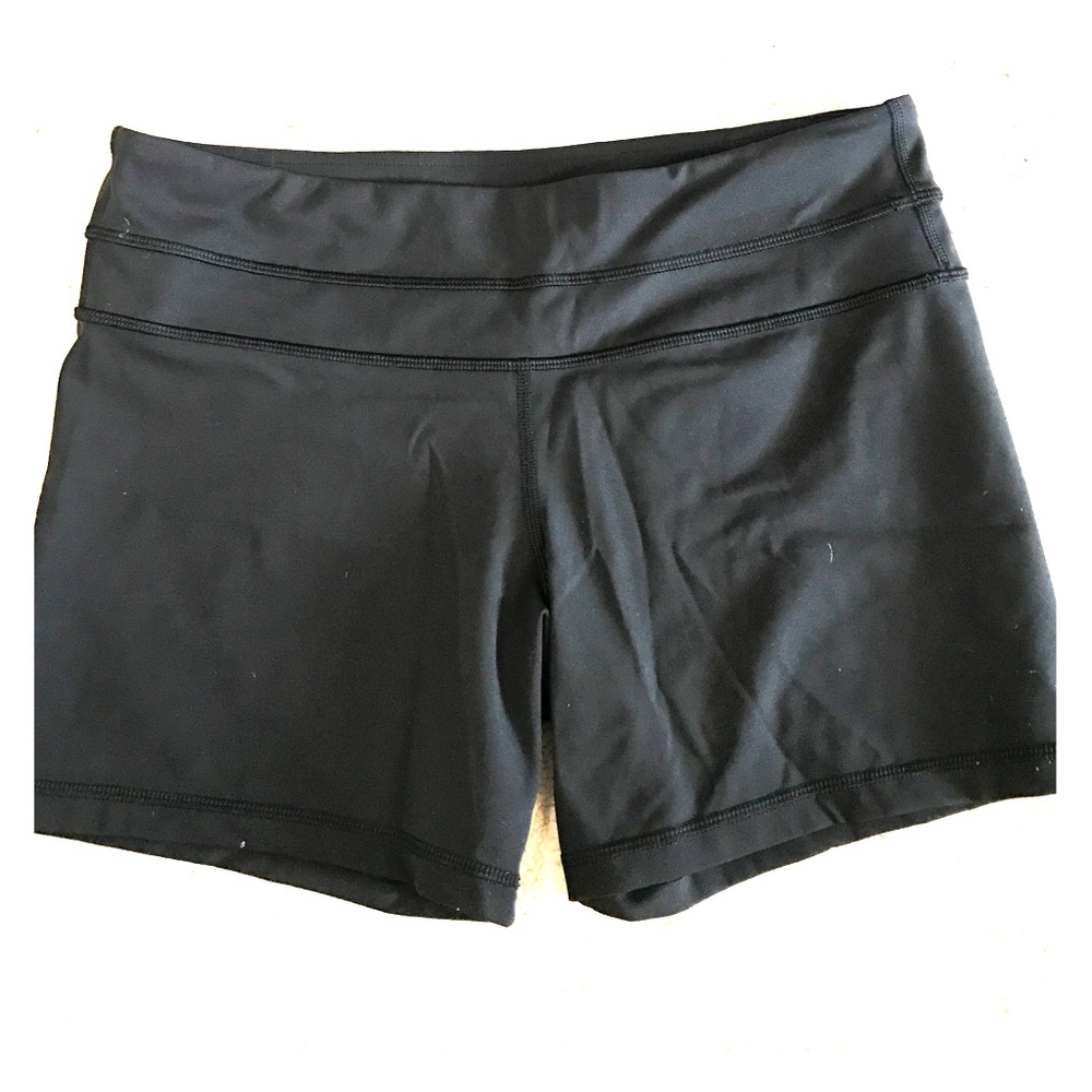 Lululemon shorts size 10