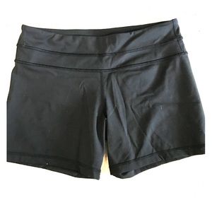 Lululemon shorts size 10