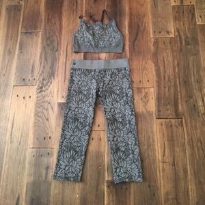 Fabletics crop leggings and sports bra