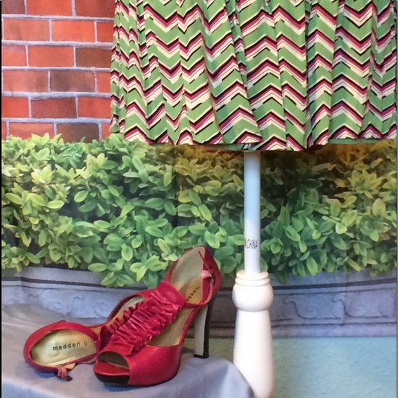 Darling - Green and pink zigzag patterned dress - Picture 3 of 7