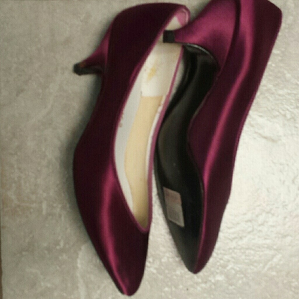 Shoes - Picture 3 of 3