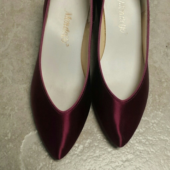 Shoes - Picture 2 of 3