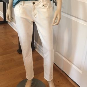 Cabi Spring 16 slimmie Jean NWT
