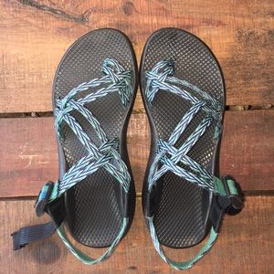 women's chacos