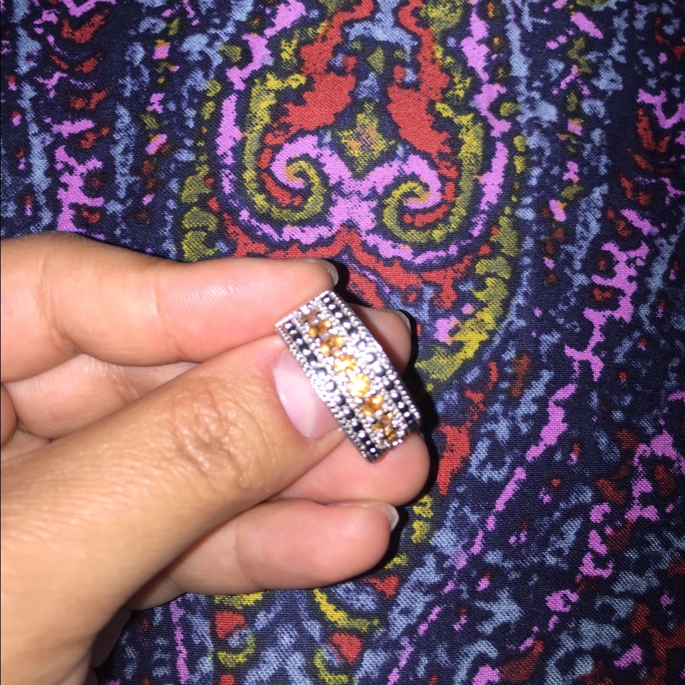 Ring silver and gold , it's new