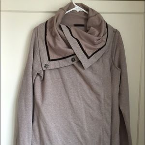 Lululemon Savasana wrap size 8