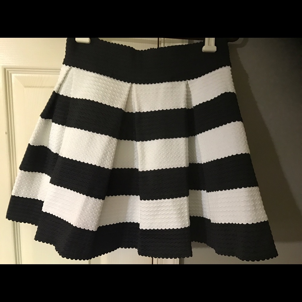 Black and white stripped skirt