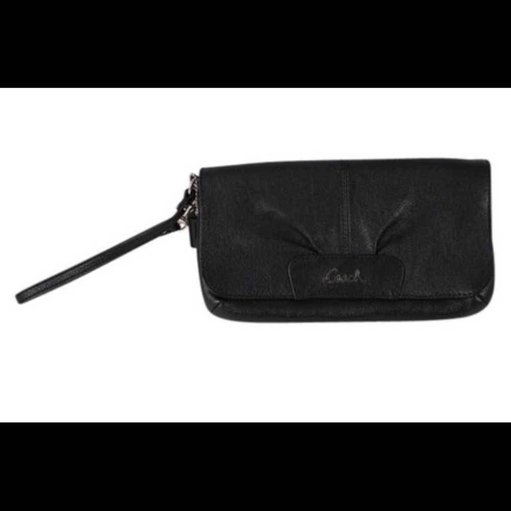 COACH - Leather Large Flap Black Wristlet