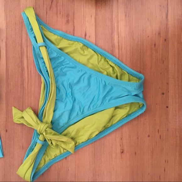 *SALE* Reversible Bikini - Rampage - Large - Picture 2 of 5