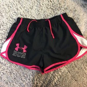 Under Armour loose heat gear shorts