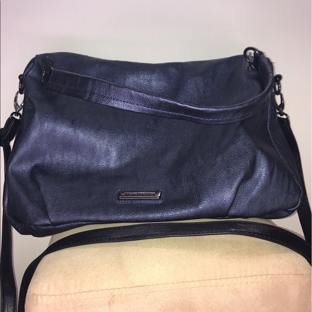 STEVE MADDEN NAVY BLUE SHOULDER BAG