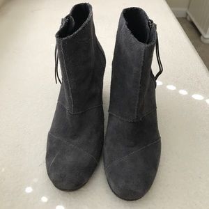 Toms wedges