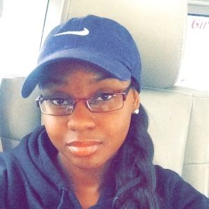 Meet your Posher, Jamilia