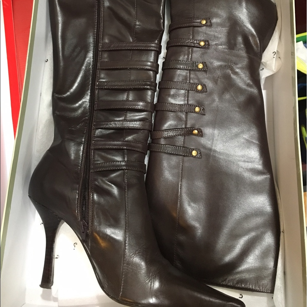 Real leather brown boots