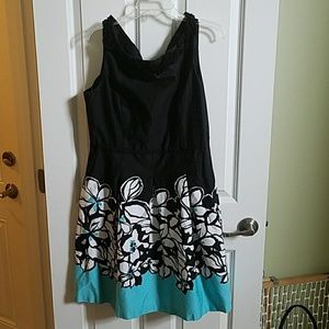 Dress with pockets!! Plus