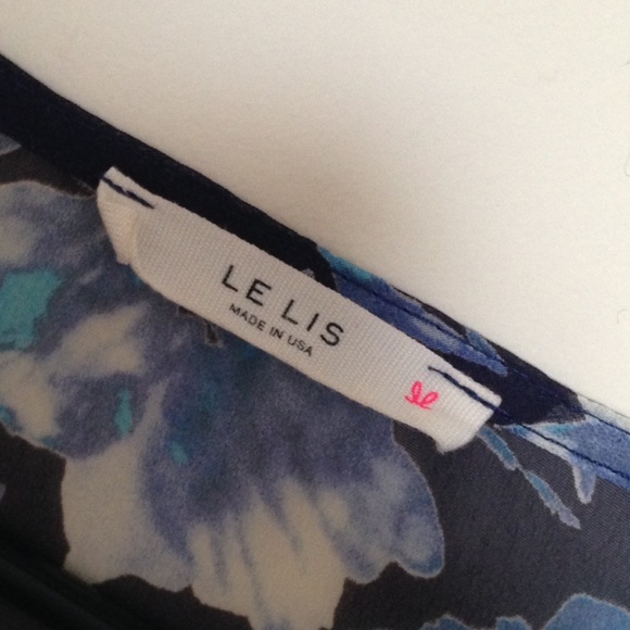 Floral Flowy Top - Picture 3 of 3