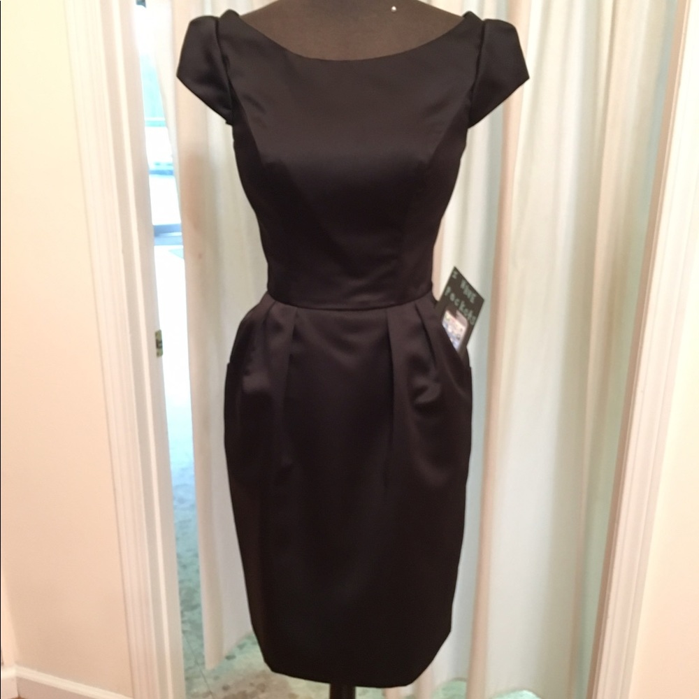 Black satin Sorella Vita short dress, Size 10 NWT