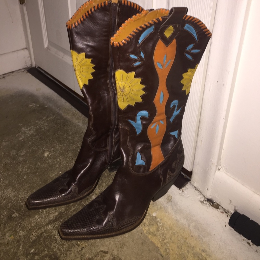 Cowgirl boots EUC