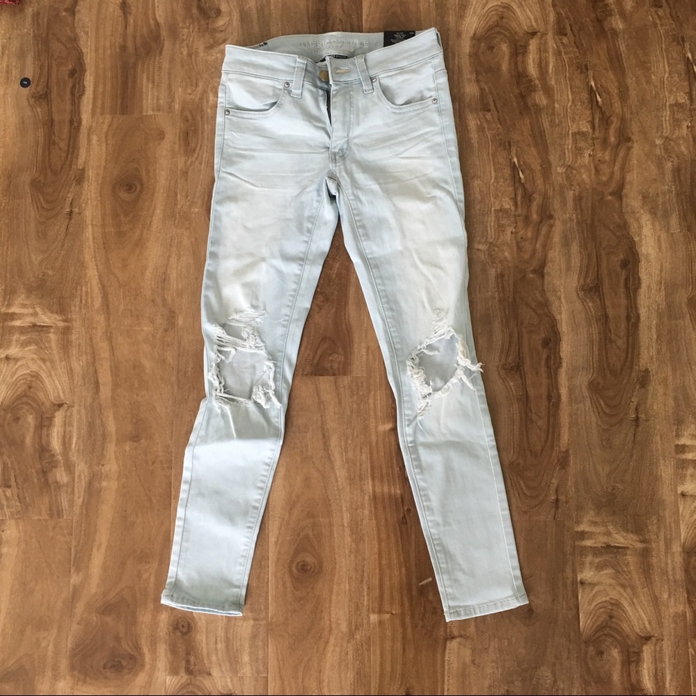 nwt aeo knee rip super skinny jeans