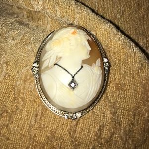 Vintage Cameo 14kt White Gold with Accent Diamond