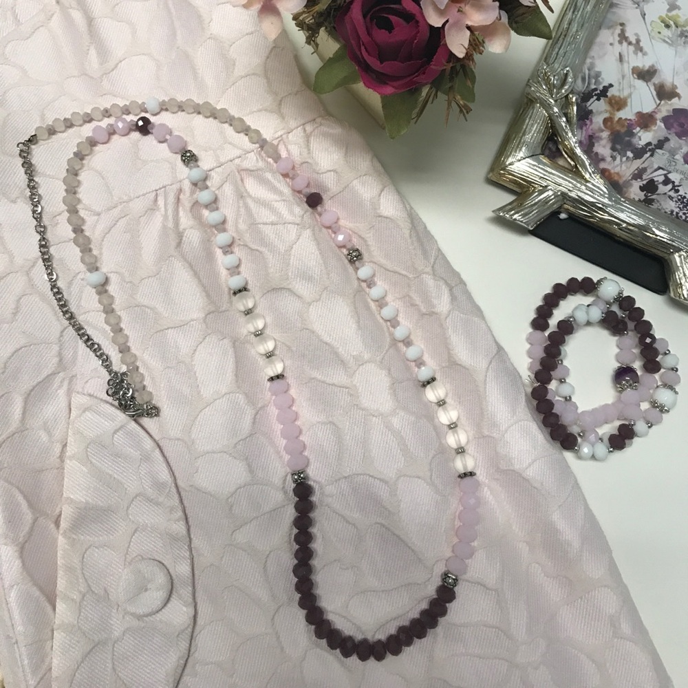 NEW!!! Long beaded necklace