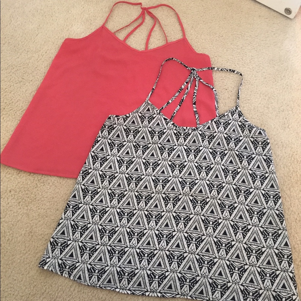 2 Abercrombie Tanks