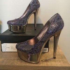 Wild Pair Chloe | Purple Snakeskin | Size 9