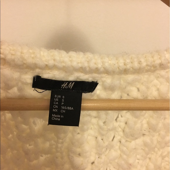 ***SOLD***H&M white knitted cardigan - Picture 3 of 3
