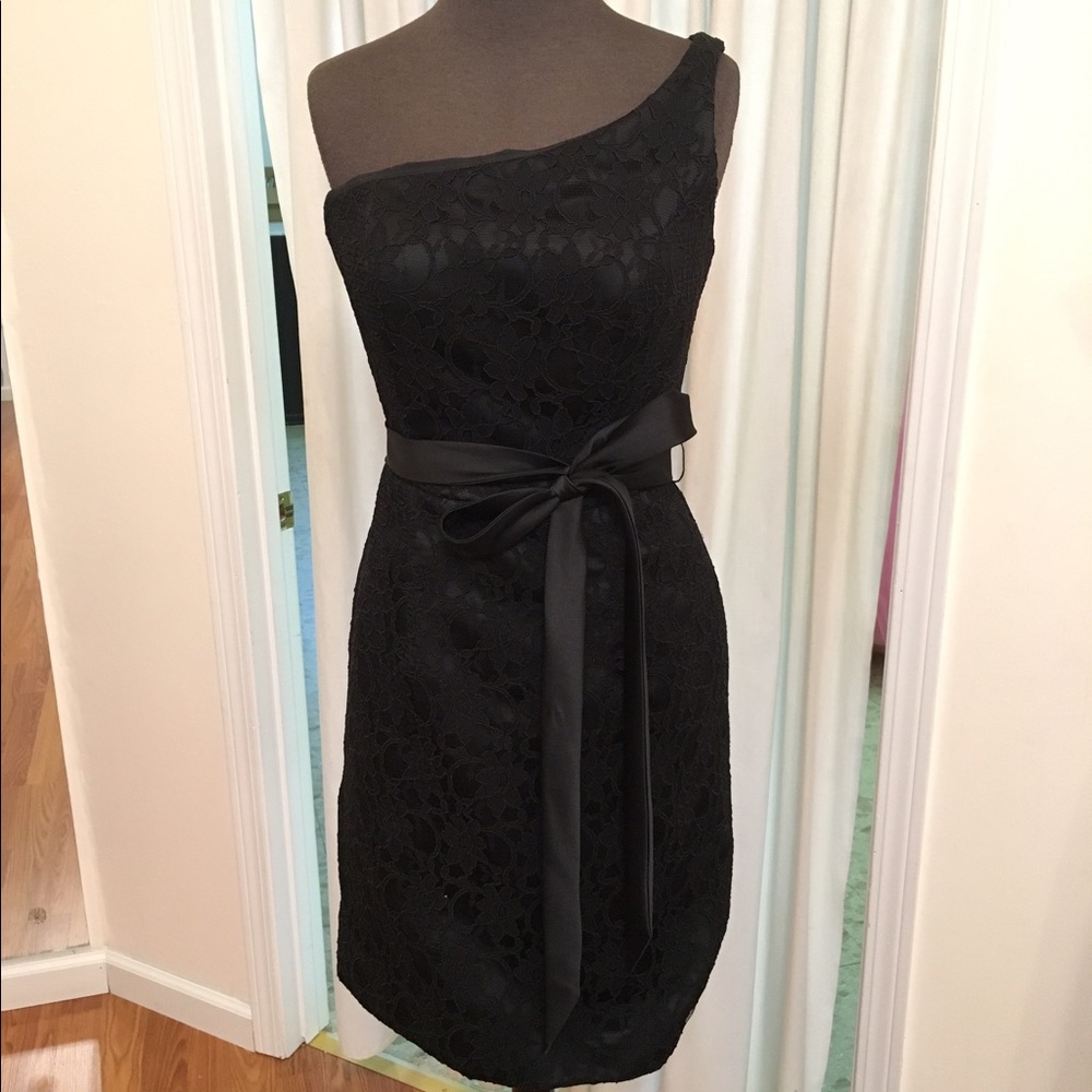 Mori Lee size 8 lace cocktail dress