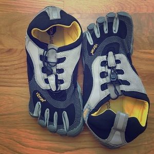 Vibram Five fingers (used)