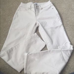 Super soft cropped beige jeans